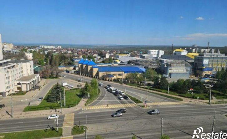 3-комн квартира ул Доваторцев, 11,  д. 11