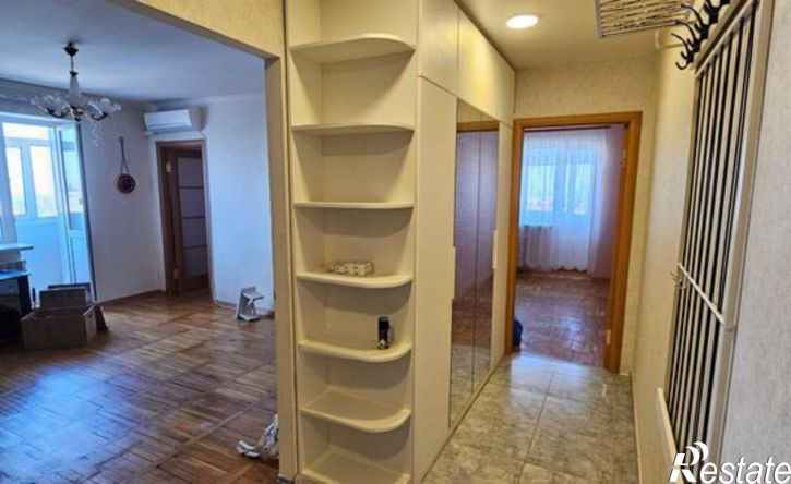 3-комн квартира ул Доваторцев, 11,  д. 11