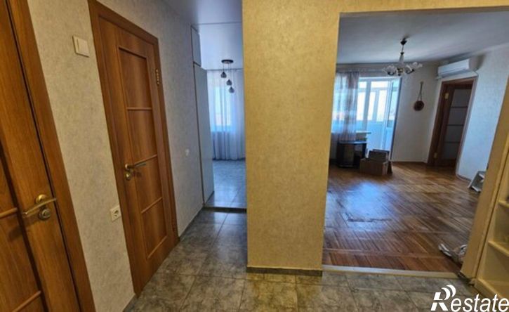 3-комн квартира ул Доваторцев, 11,  д. 11