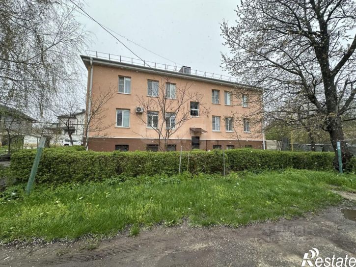 3-комн квартира Врачебный проезд, 49,  д. 49