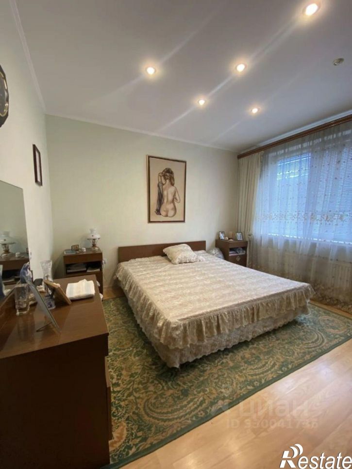 4-комн квартира улица Васильева, 5,  д. 5