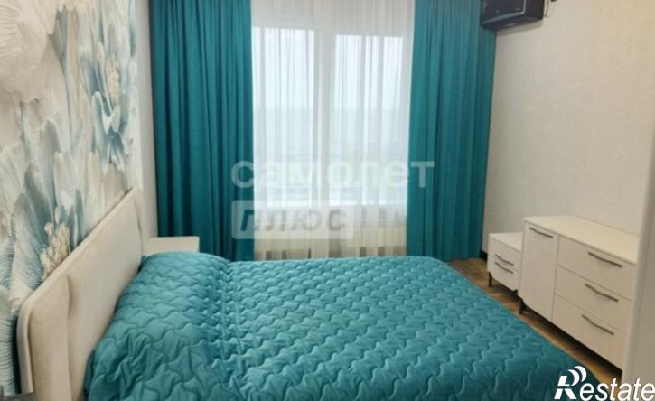 3-комн квартира ул 45 Параллель, 87,  д. 87