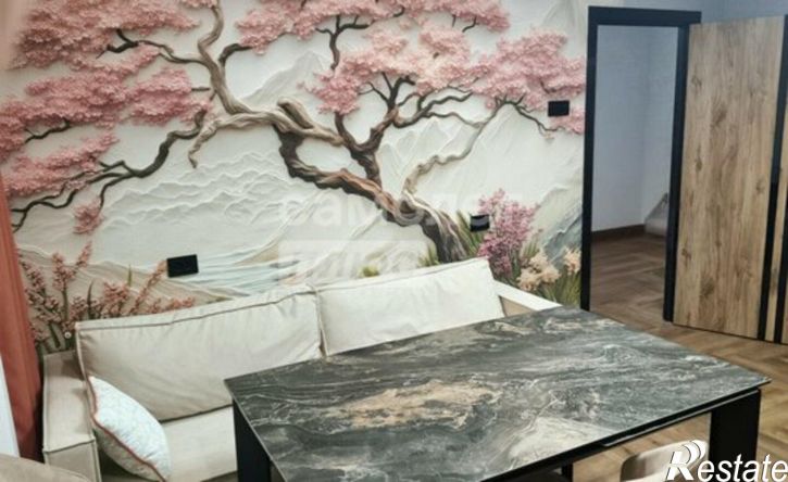 3-комн квартира ул 45 Параллель, 87,  д. 87