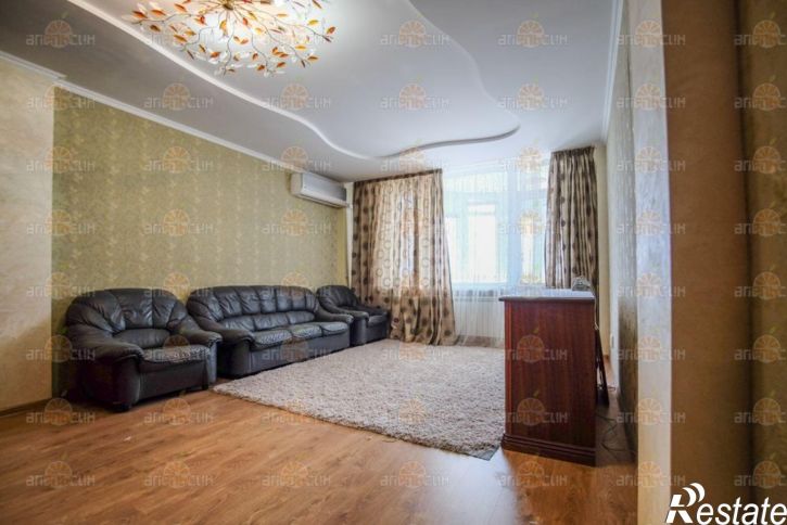 3-комн квартира Ленина, 245