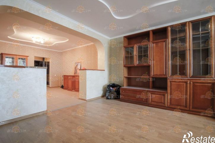 3-комн квартира Ленина, 245