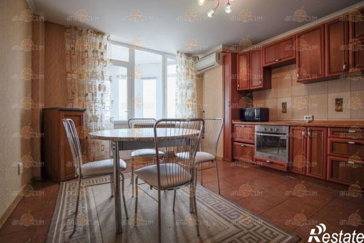 3-комн квартира Ленина, 245