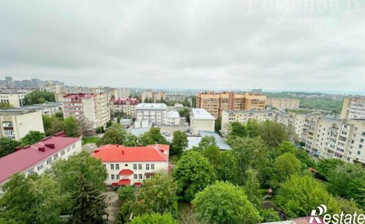 5-комн квартира улица Розы Люксембург, 32,  д. 32