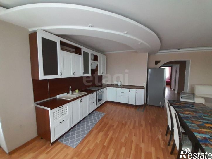 3-комн квартира улица Мира, 460/3,  д. 460/3