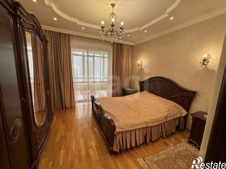 2-комн квартира улица Мира, 331,  д. 331