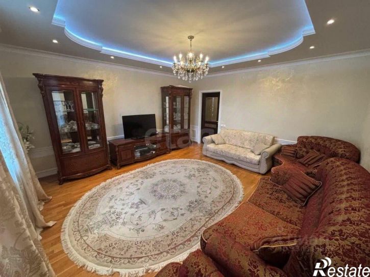 2-комн квартира улица Мира, 331,  д. 331