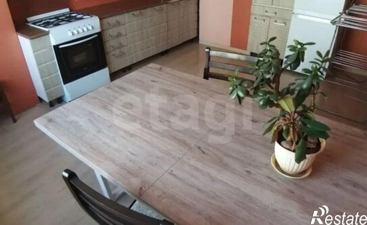 2-комн квартира улица 45-я Параллель, 3Б,  д. 3Б