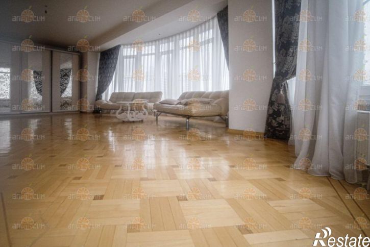 2-комн квартира Мира, 331