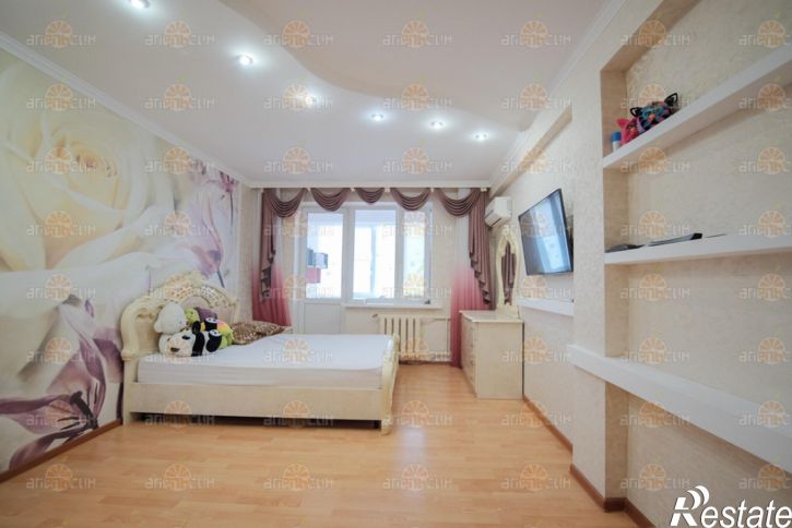 3-комн квартира Доваторцев, 32б