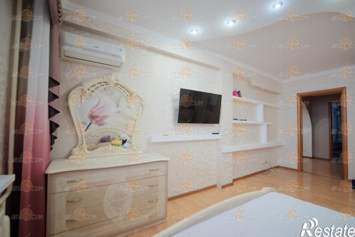 3-комн квартира Доваторцев, 32б