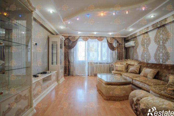 3-комн квартира Доваторцев, 32б