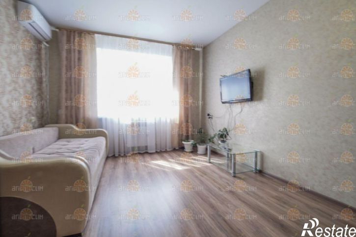 2-комн квартира Рогожникова, 13