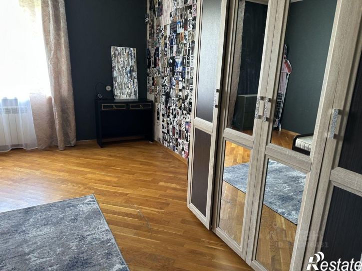 2-комн квартира улица 45-я Параллель, 2,  д. 2