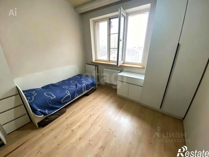 1-комн квартира улица 45-я Параллель, 32,  д. 32
