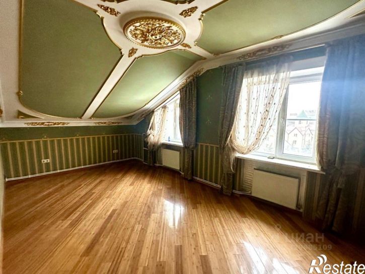 3-комн квартира ул Дзержинского, 2/2,  д. 2/2