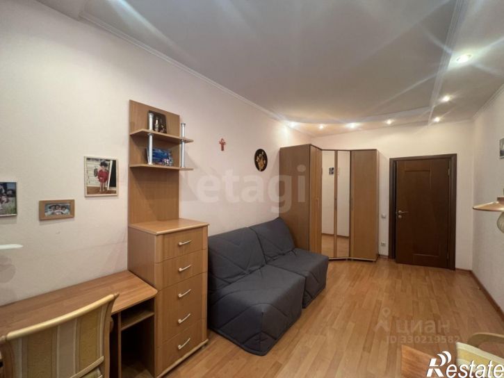 3-комн квартира ул Мира, 282/2,  д. 282/2
