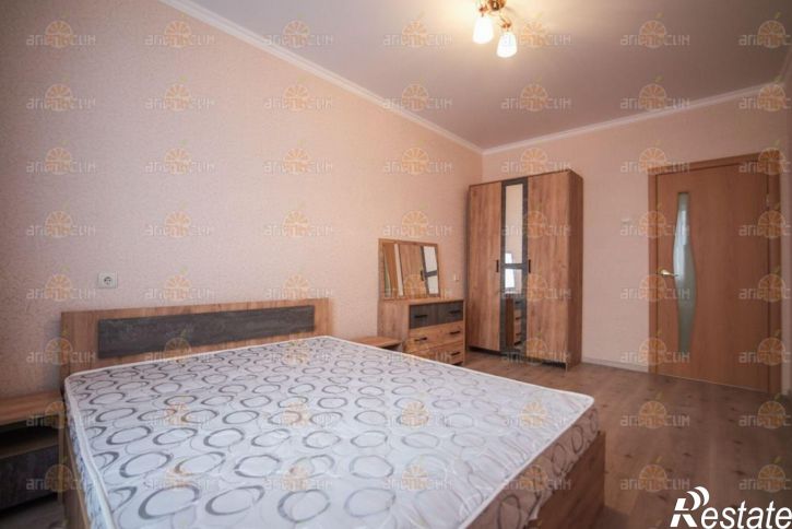 2-комн квартира Рогожникова, 1