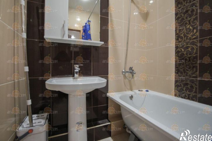 2-комн квартира Рогожникова, 1