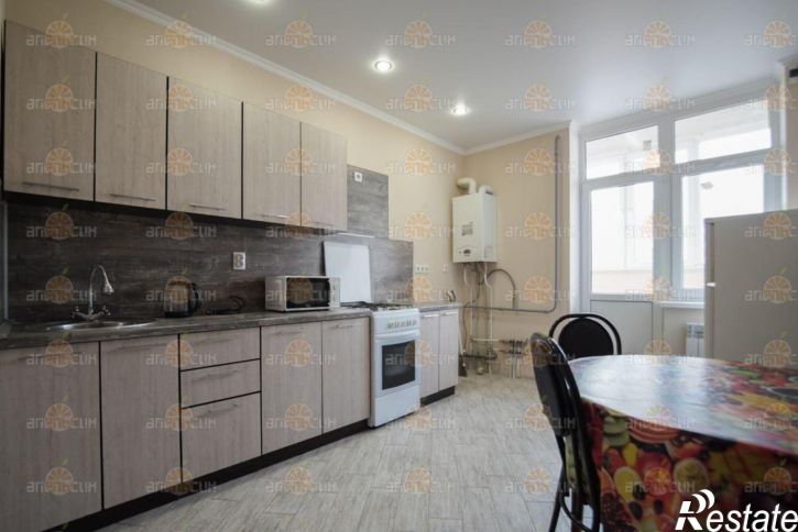2-комн квартира Рогожникова, 1