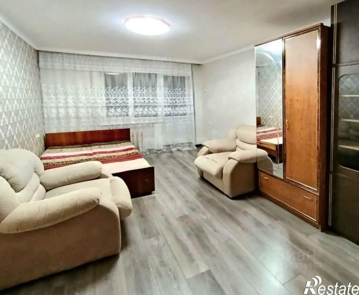3-комн квартира ул 8 Марта, 176,  д. 176