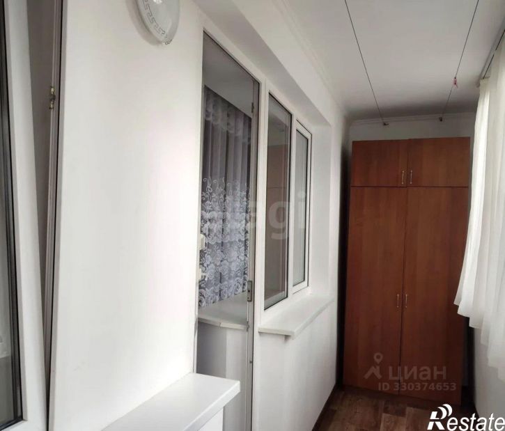 3-комн квартира ул 8 Марта, 176,  д. 176