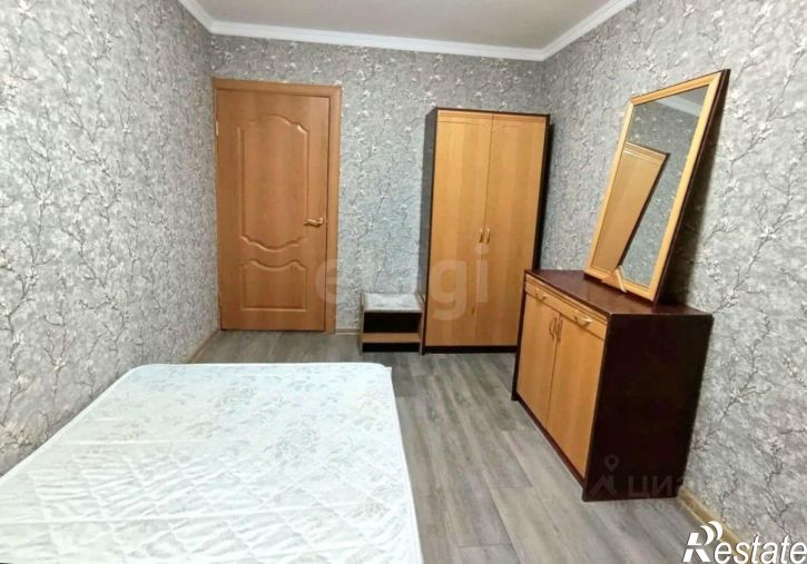 3-комн квартира ул 8 Марта, 176,  д. 176