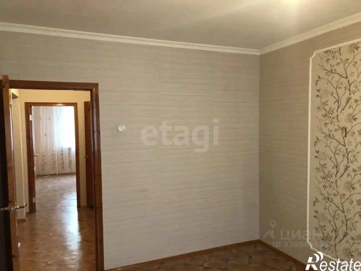 3-комн квартира проспект Юности, 32,  д. 32