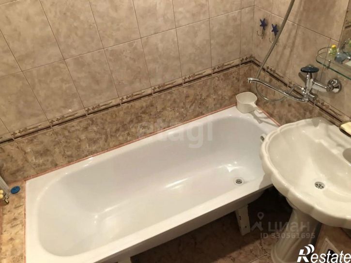 3-комн квартира проспект Юности, 32,  д. 32
