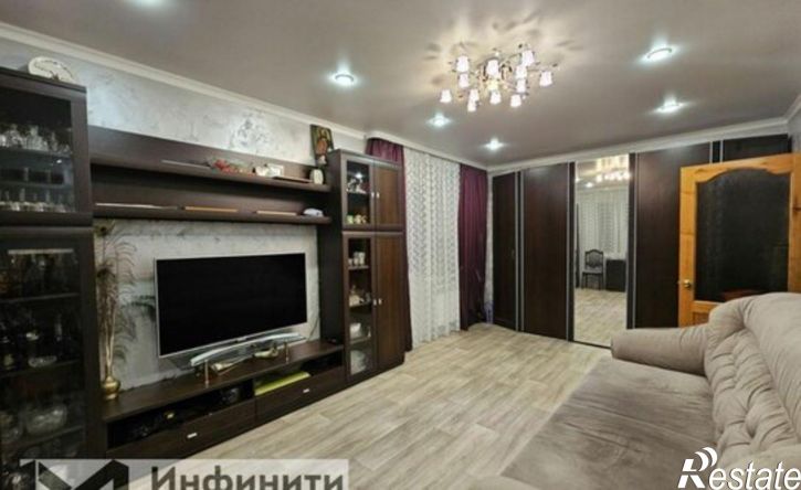 4-комн квартира улица Мира, 135,  д. 135