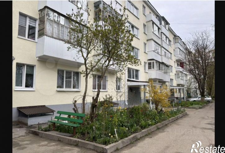 3-комн квартира улица 45-я Параллель, 5/2,  д. 5/2