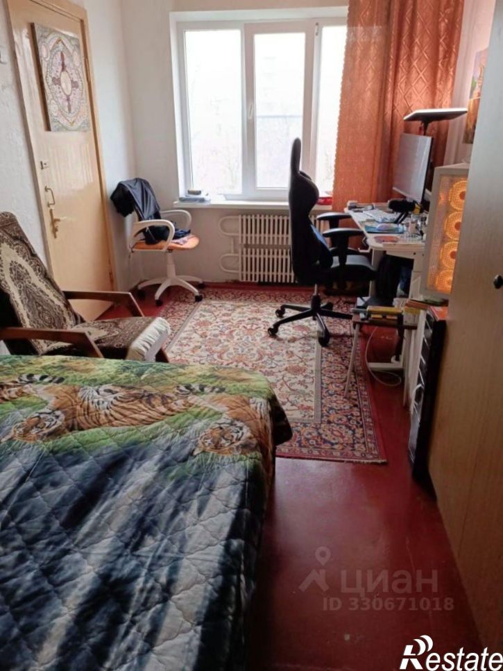 3-комн квартира улица 45-я Параллель, 5/2,  д. 5/2