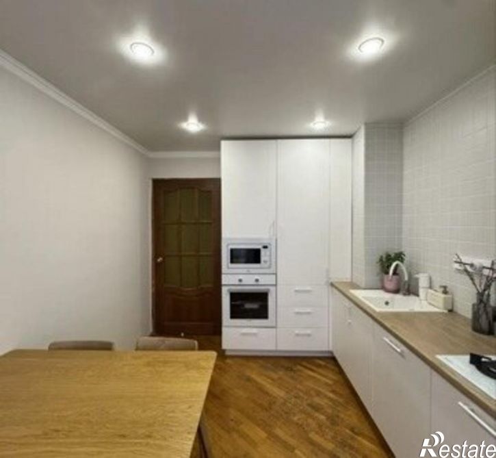 3-комн квартира улица Пирогова, 54,  д. 54