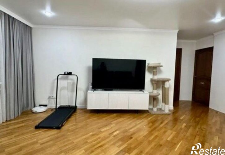 3-комн квартира улица Пирогова, 54,  д. 54