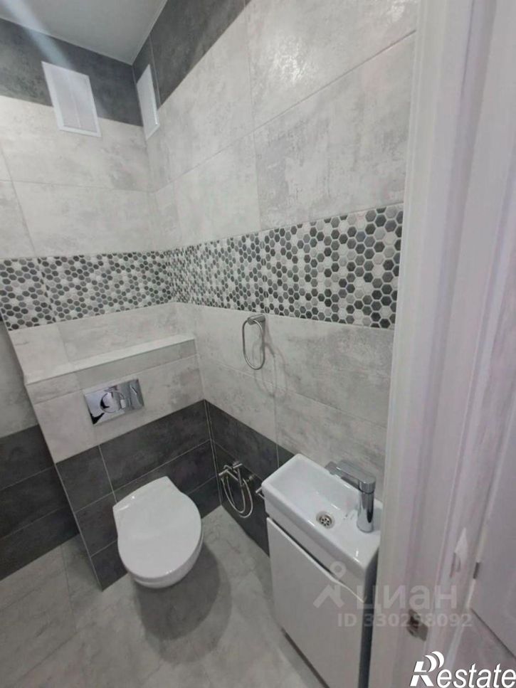 2-комн квартира улица Рогожникова, 1,  д. 1