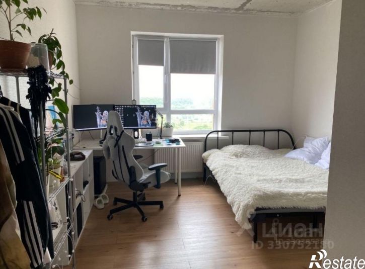 1-комн квартира улица 45-я Параллель, 83,  д. 83