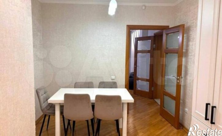 2-комн квартира улица Мира, 266/3,  д. 266/3