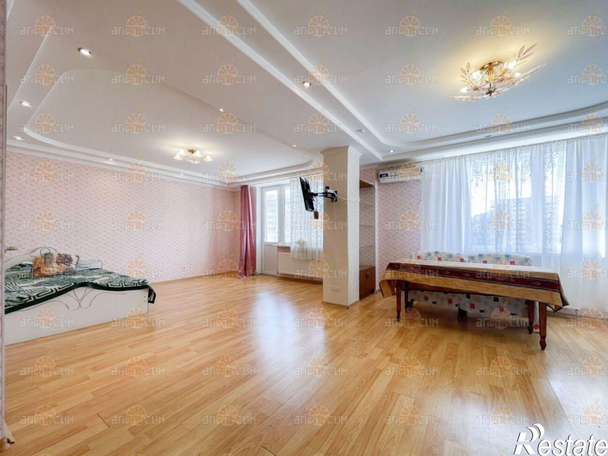 Сдать студию за 23 000 рублей на Матросова, 65а