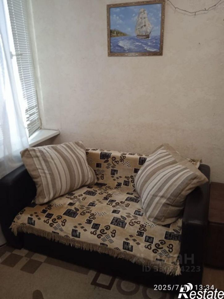 Комната улица Ипатова, 13,  д. 13