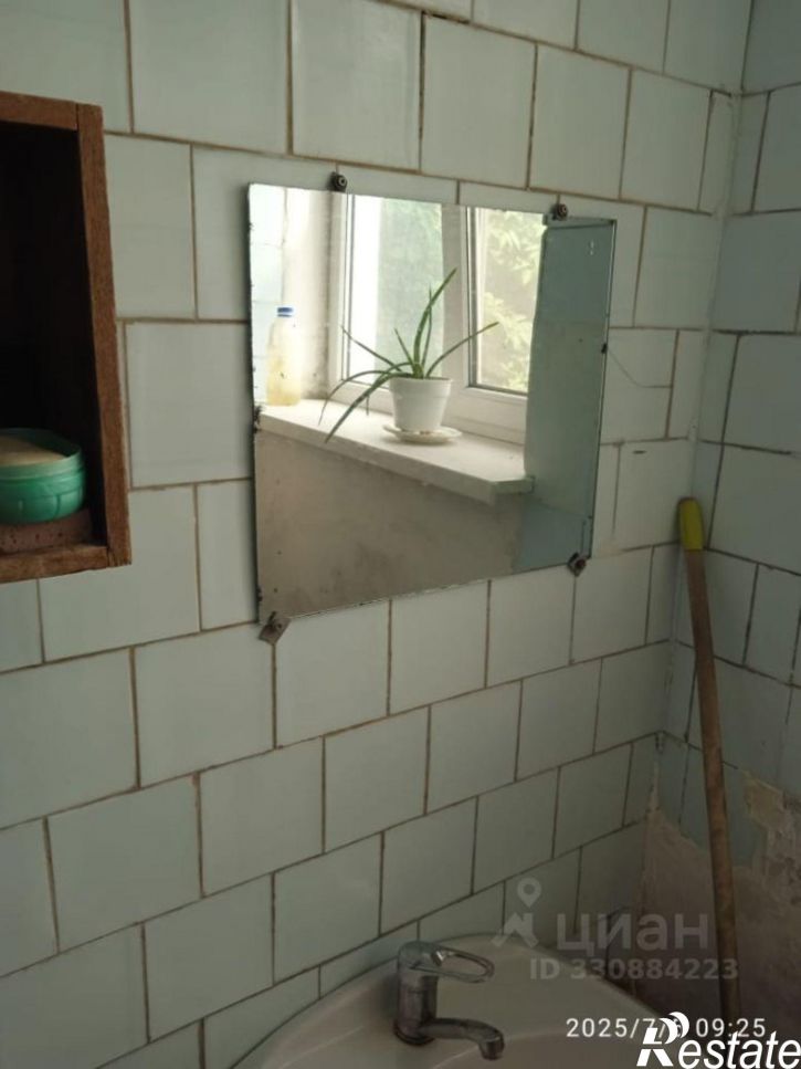 Комната улица Ипатова, 13,  д. 13