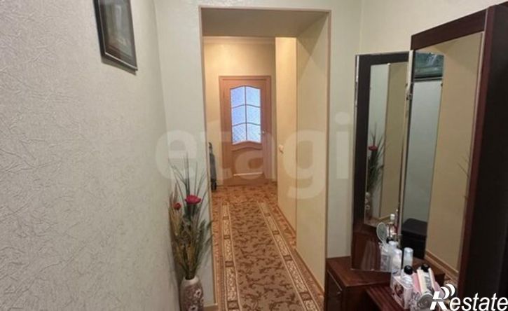2-комн квартира улица 45-я Параллель, 20,  д. 20