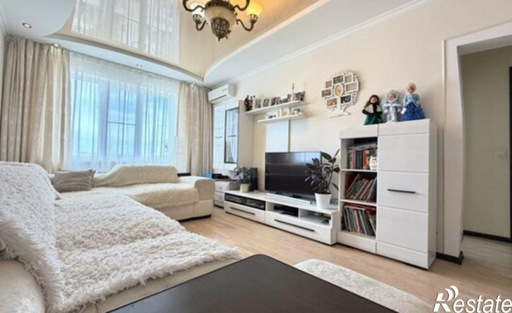 3-комн квартира улица 45-я Параллель, 38,  д. 38