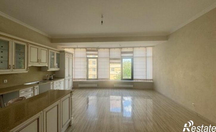 4-комн квартира улица Ломоносова, 35,  д. 35