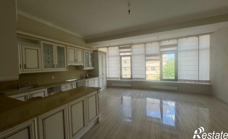 4-комн квартира улица Ломоносова, 35,  д. 35