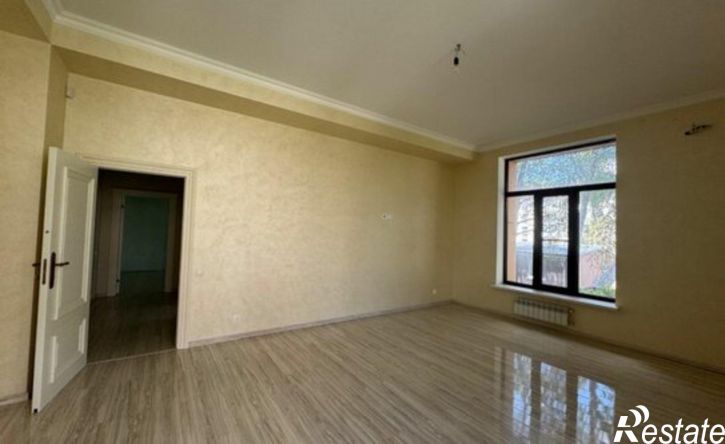 4-комн квартира улица Ломоносова, 35,  д. 35