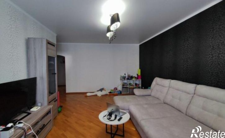 3-комн квартира улица Войтика, 4/1,  д. 4/1