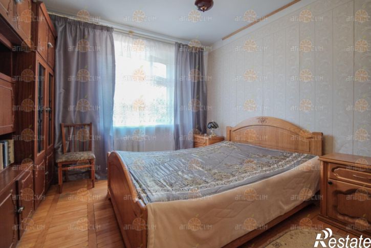 3-комн квартира Дзержинского, 231